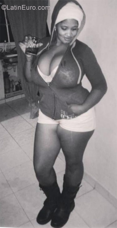 Date this funny Dominican Republic girl Ana from Santo Domingo DO29383