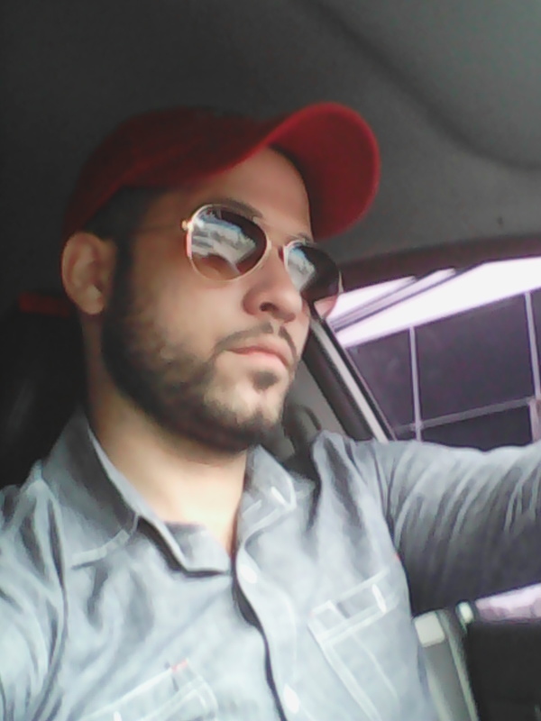 Date this pretty United States man Omar from Moca US18297