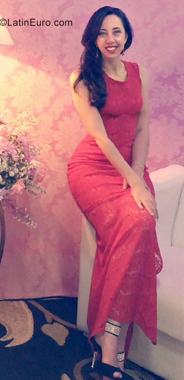 Date this foxy Brazil girl Gabrielle from Santa Helena de Goias BR10118