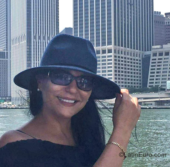 Date this passionate Colombia girl Miranda from Bogota CO21948