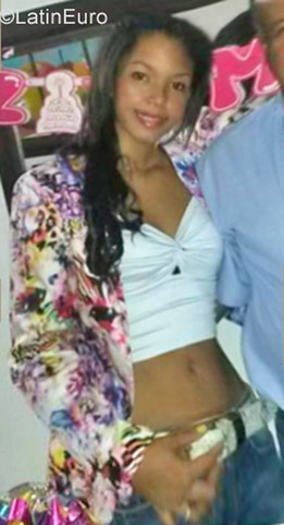 Date this funny Colombia girl Jennifer from Cali CO21949