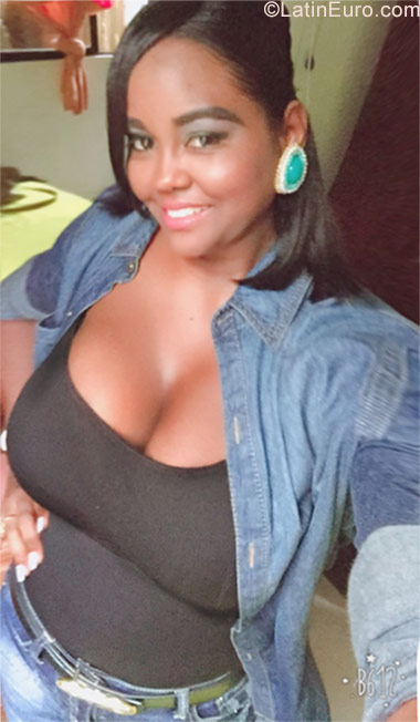 Date this sensual Dominican Republic girl Denny from San Francisco De Macoris DO29595