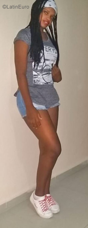 Date this cute Dominican Republic girl Yolenny piron from Santo Domingo DO29676