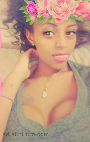 Date this delightful Dominican Republic girl Alanna from Santo Domingo DO29683