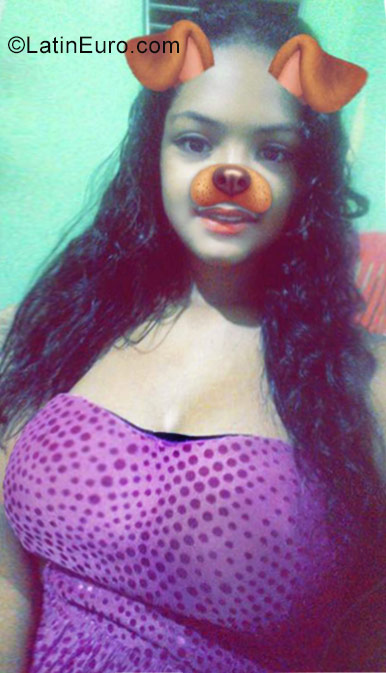 Date this exotic Dominican Republic girl Emely from Santiago DO29713