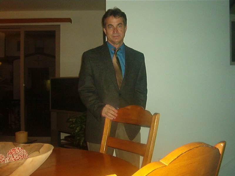 Date this tall United States man American from Oakland US18458