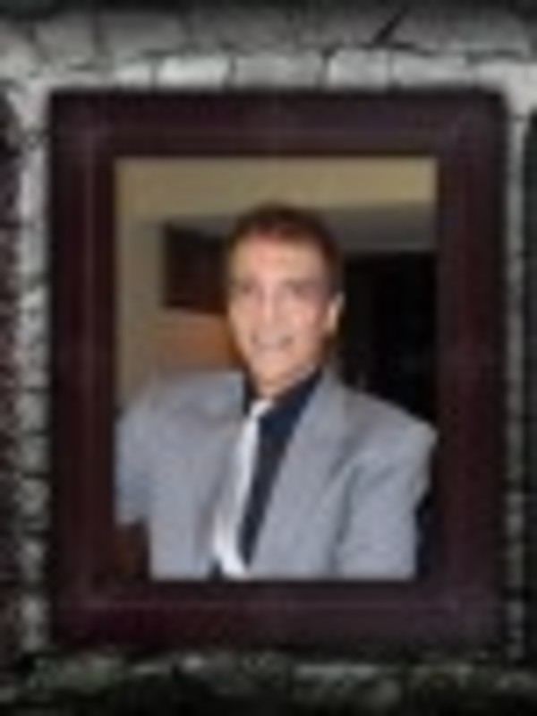 Date this tall United States man Marco10 from San Diego US18477