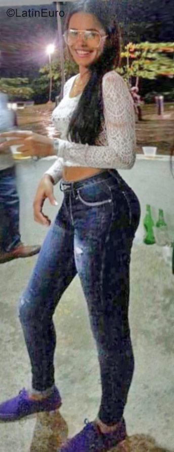 Date this foxy Dominican Republic girl Adria from Puerto Plata DO34073
