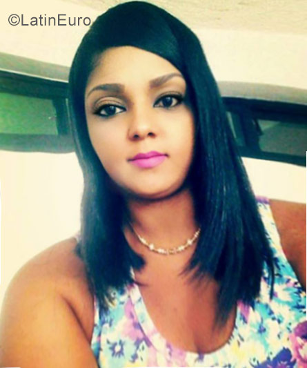 Date this hot Dominican Republic girl Juana from Bani DO29859