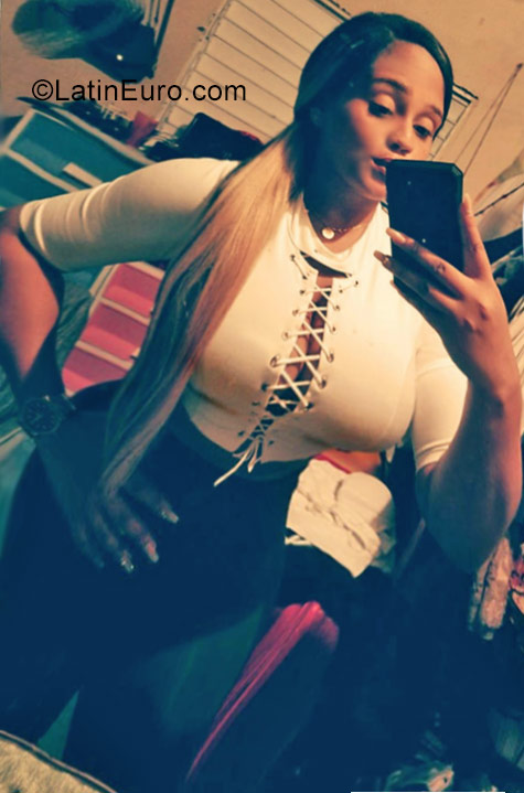 Date this exotic Dominican Republic girl Lizabeth from Puerto Plata DO29945