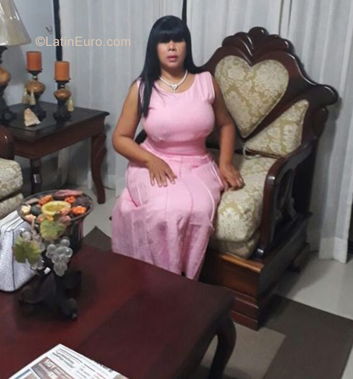 Date this hard body Dominican Republic girl Martha from Santo Domingo DO30041