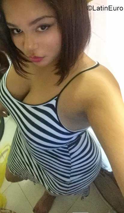 Date this fun Dominican Republic girl Zuleica from Puerto Plata DO30098