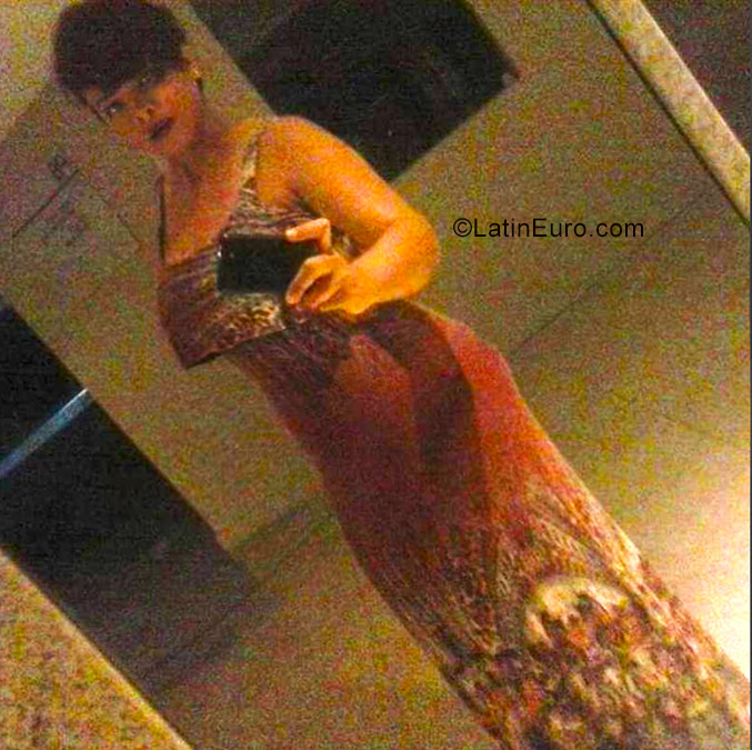 Date this lovely Canada girl Daniele from Recife CA775