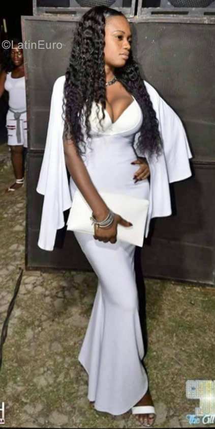 Date this good-looking Jamaica girl Nicola from Kingston JM2508