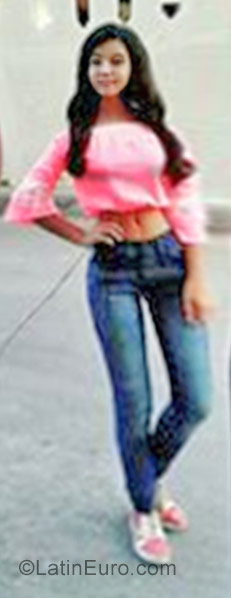 Date this young Venezuela girl Rosangela from Caracas VE896