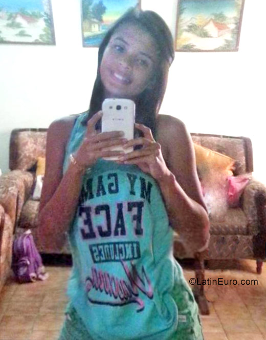 Date this cute Venezuela girl Carlotatyu from Acarigua VE914