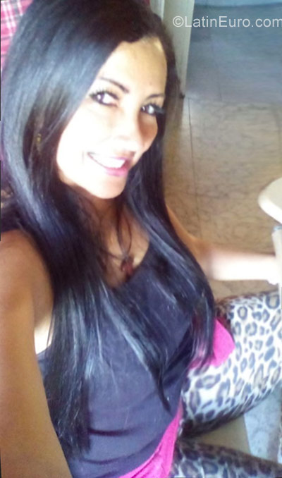 Date this voluptuous Colombia girl Sandra from Cali CO22301