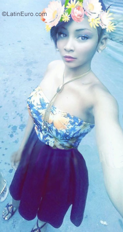 Date this georgeous Dominican Republic girl Elianny from La Romana DO30294