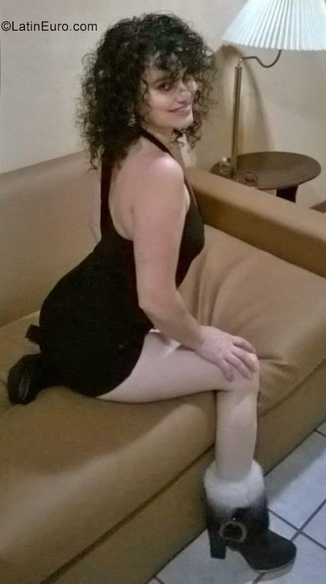 Date this hot Costa Rica girl Moon from San Jose CR340