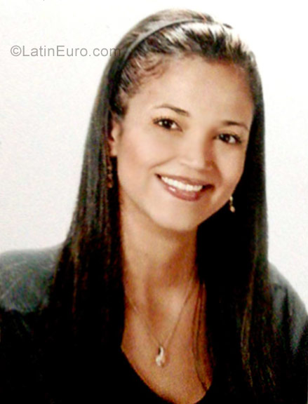 Date this passionate Colombia girl Lis from Cartagena CO22430
