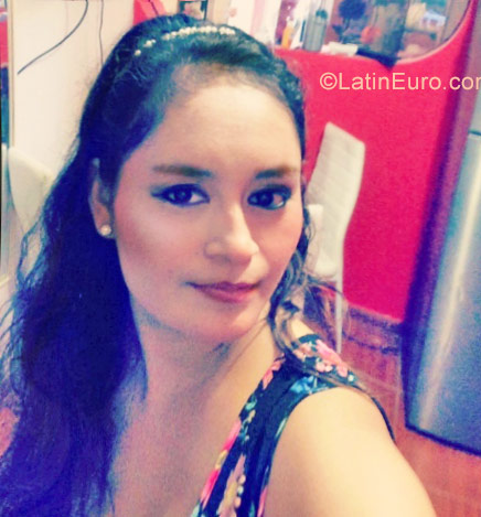 Date this funny Peru girl Yohana from Chimbote PE1133
