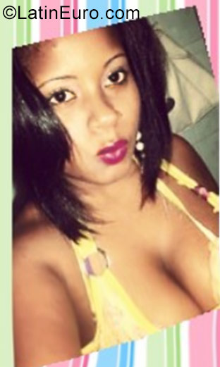 Date this charming Dominican Republic girl Yudy from Santiago DO30412