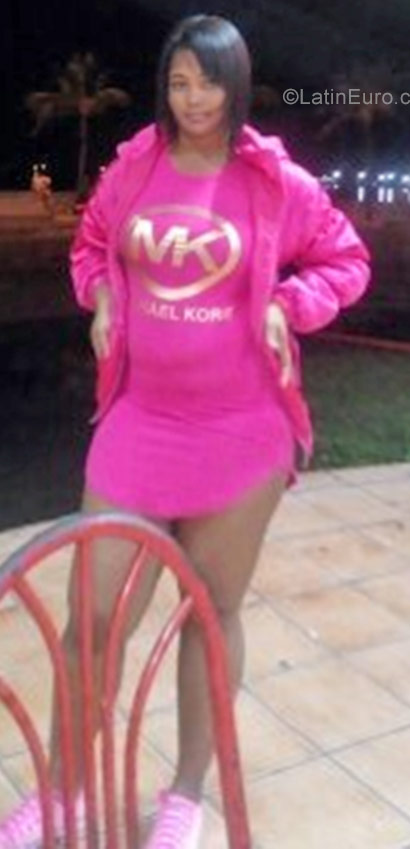 Date this georgeous Cuba girl Isis from Cienfuegos CU117