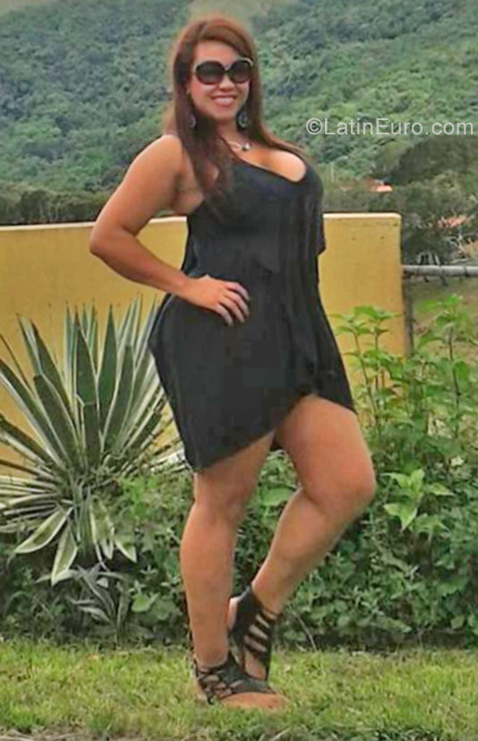 Date this fun Panama girl Luciana from Panama City PA1090