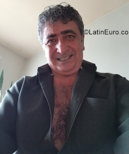 Date this georgeous United States man Alex from Clifton US18780