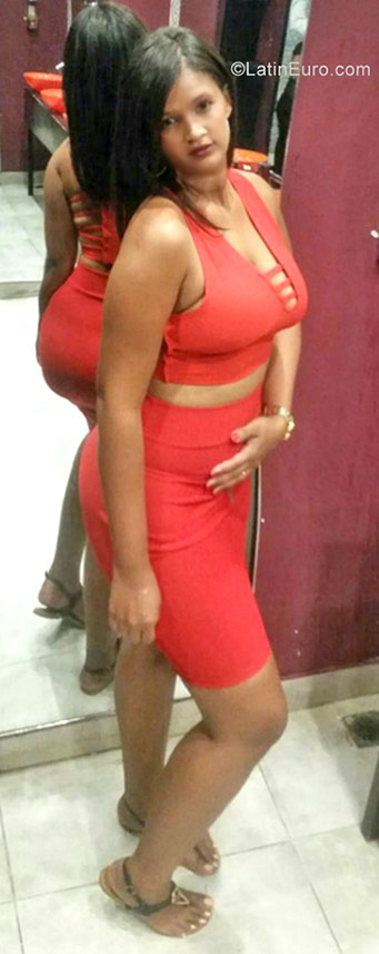 Date this tall Dominican Republic girl Melissa from Puerto Plata DO30615