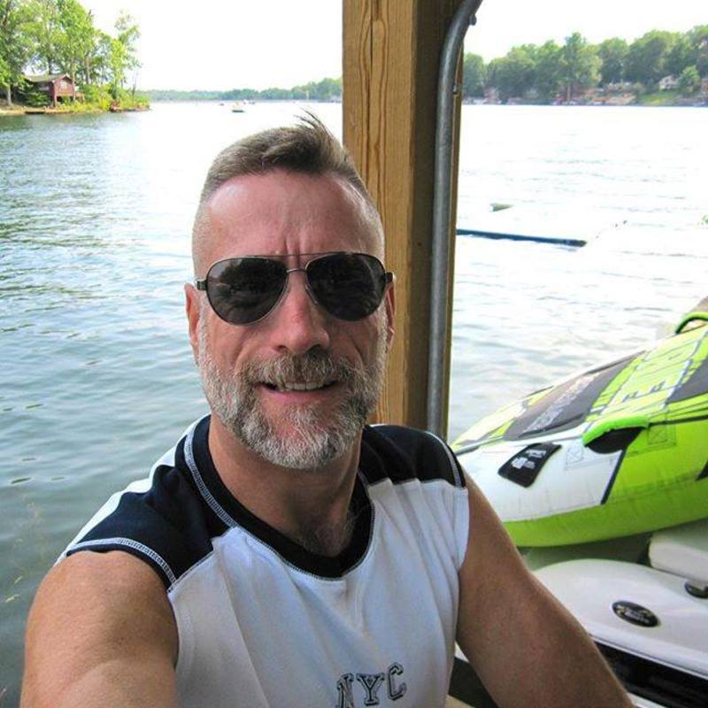 Date this charming Canada man Sanders from Ontario CA767