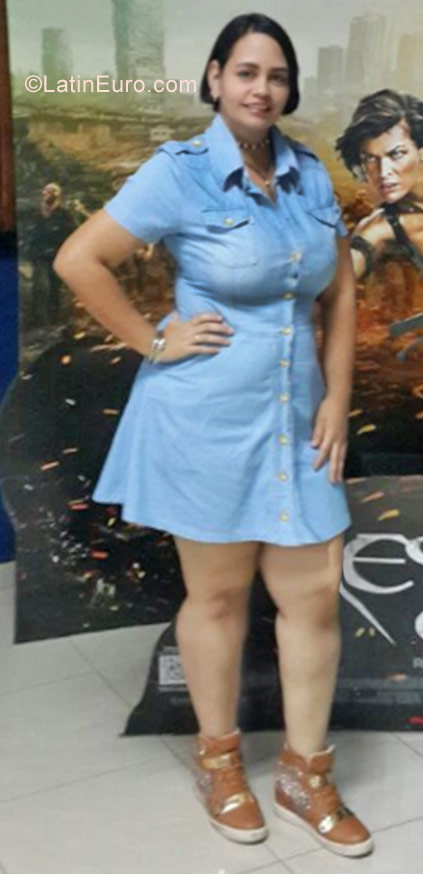 Date this delightful Venezuela girl Andrea from Maracay VE1067