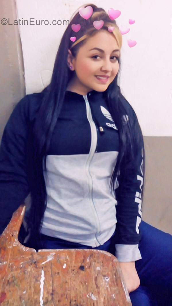 Date this pretty Colombia girl Paola from Medellin CO22718