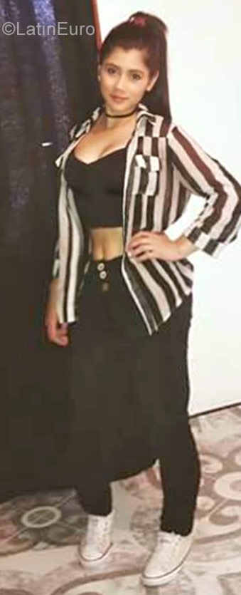 Date this delightful Colombia girl Maria from Manizales CO22723