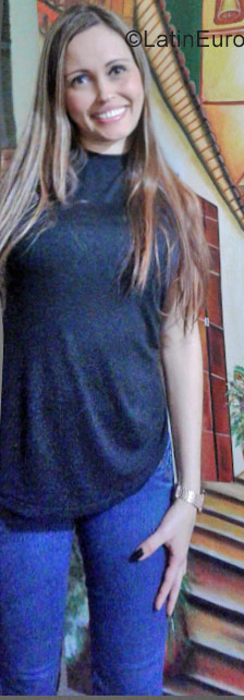 Date this foxy Colombia girl Lina from Medellin CO22747