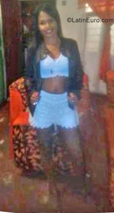 Date this georgeous Colombia girl Ana from Cali CO22748