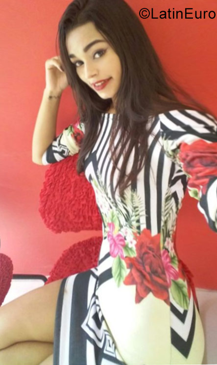 Date this nice looking Brazil girl Kerlene from Fortaleza BR10354