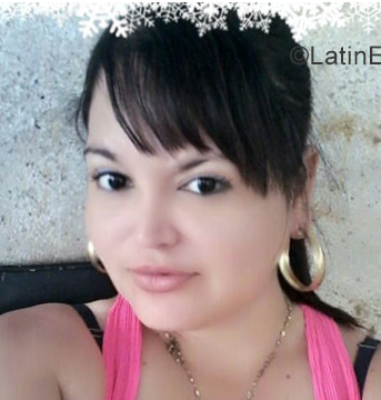Date this delightful Colombia girl Yurabeth from Bucaramanga CO22819