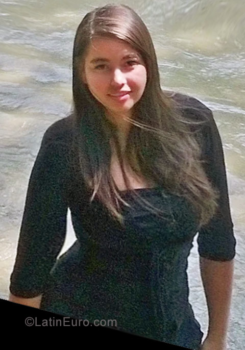 Date this funny Colombia girl Alejandra from Medellin CO22871