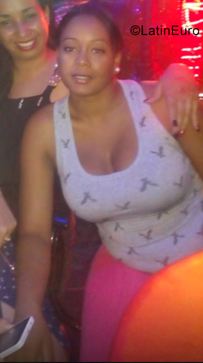 Date this passionate Cuba girl Monica from Havana CU183