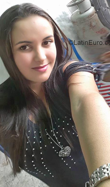 Date this funny Venezuela girl Laura from Barinas VE1175