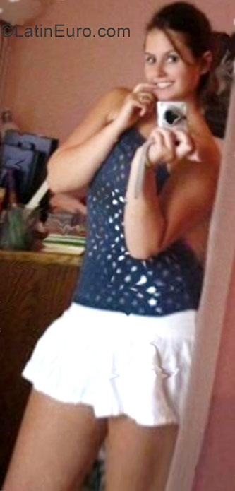 Date this pretty Venezuela girl Venesa from Maracaibo VE1197