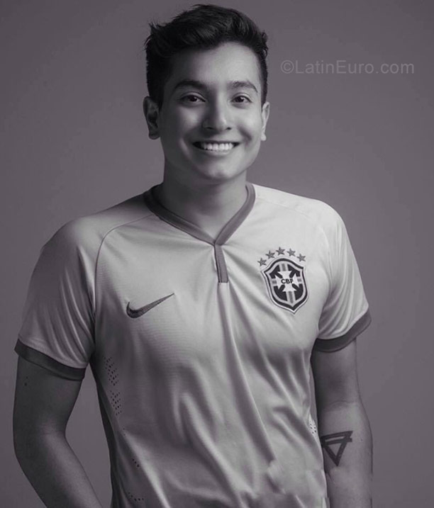 Date this exotic Bolivia man Fabio from Cochabamba BO27