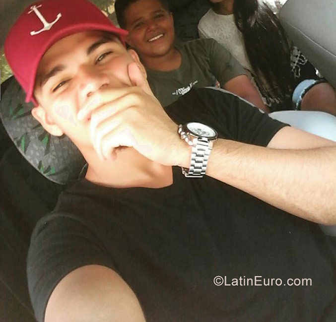 Date this young Colombia man Jota from Barranquilla CO22987