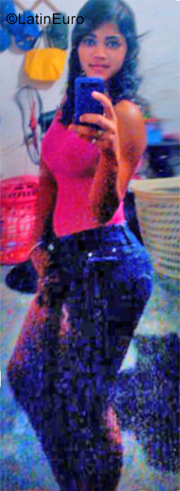 Date this exotic Venezuela girl Estefani from Maracay VE1241