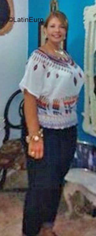 Date this charming Venezuela girl Padu from valencia VE1246