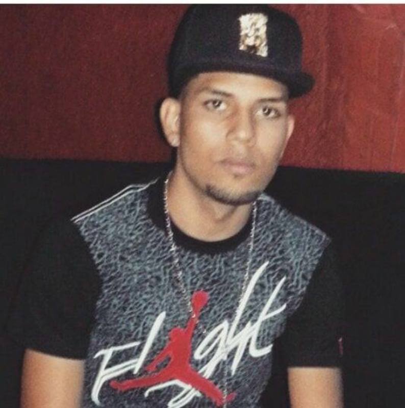 Date this attractive Dominican Republic man Manuel from Santiago DO31103