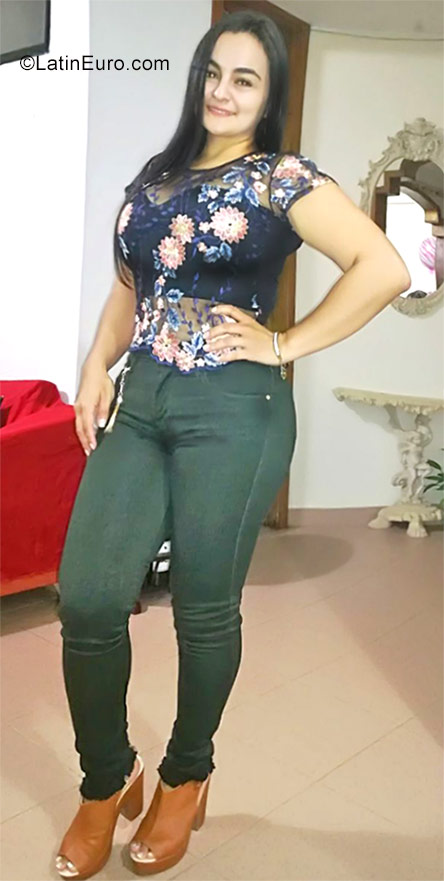 Date this foxy Colombia girl Luisa from Mocoa CO23080