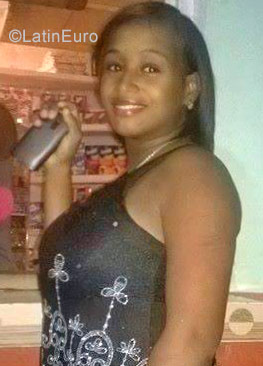 Date this hot Dominican Republic girl Rosa from Dajabon DO31168