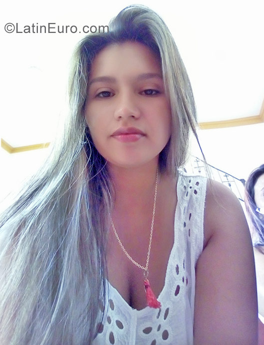 Date this charming Colombia girl Valentina from Bogota CO23129